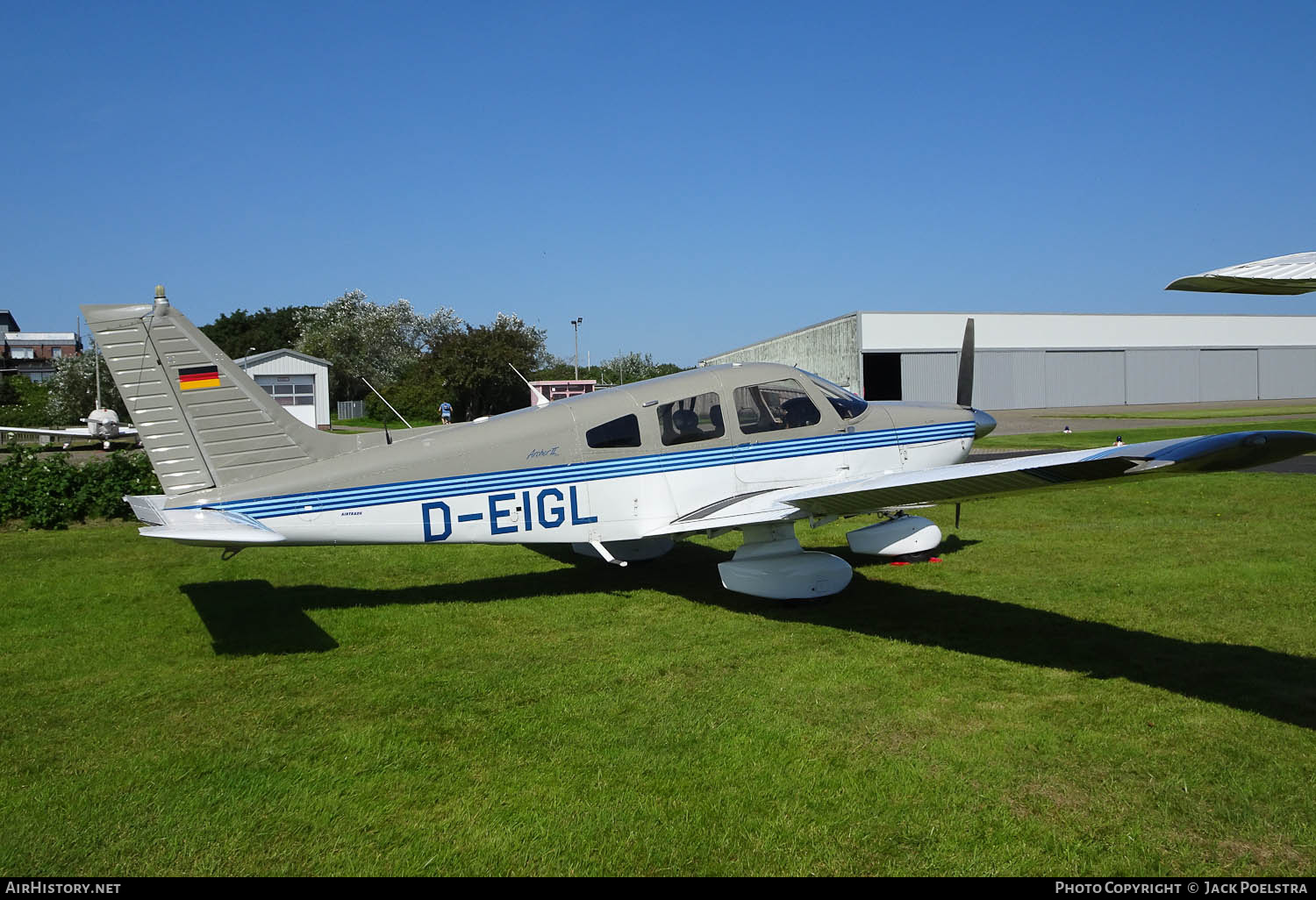 Aircraft Photo of D-EIGL | Piper PA-28-181 Archer II | AirHistory.net #722383
