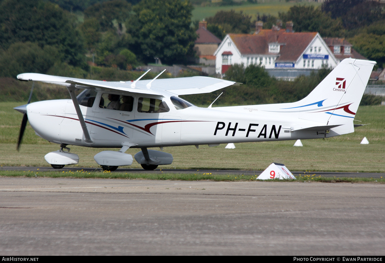 Aircraft Photo of PH-FAN | Cessna 172S Skyhawk SP | AirHistory.net #722431