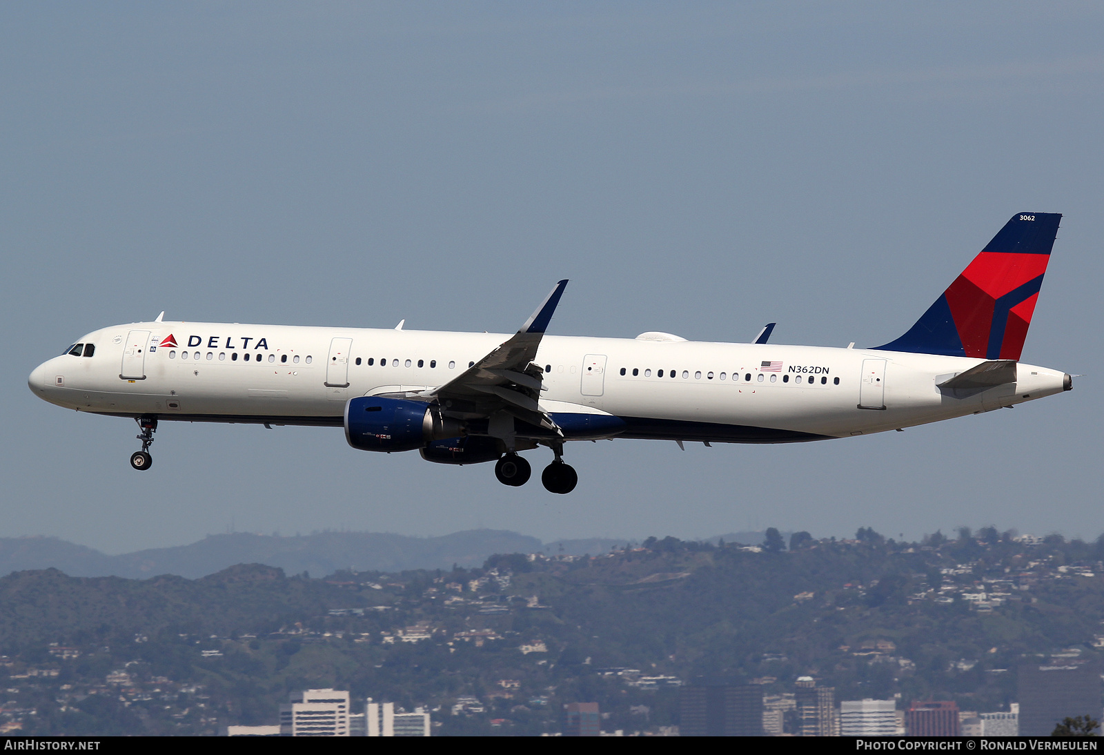 Aircraft Photo of N362DN | Airbus A321-213 | Delta Air Lines | AirHistory.net #722653