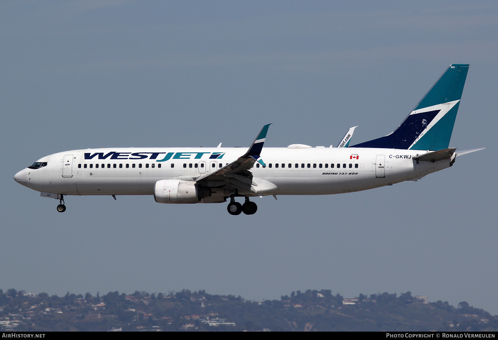 Aircraft Photo of C-GKWJ | Boeing 737-8CT | WestJet | AirHistory.net #722673