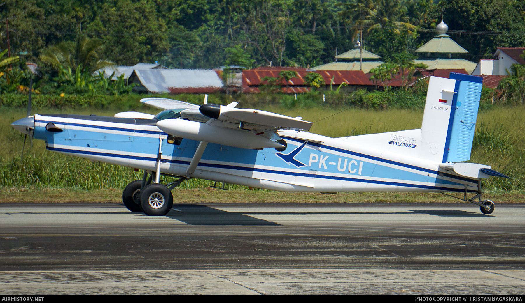 Aircraft Photo of PK-UCI | Pilatus PC-6/B2-H4 Turbo Porter | YAJASI - Yayasan Jasa Aviasi | AirHistory.net #722679