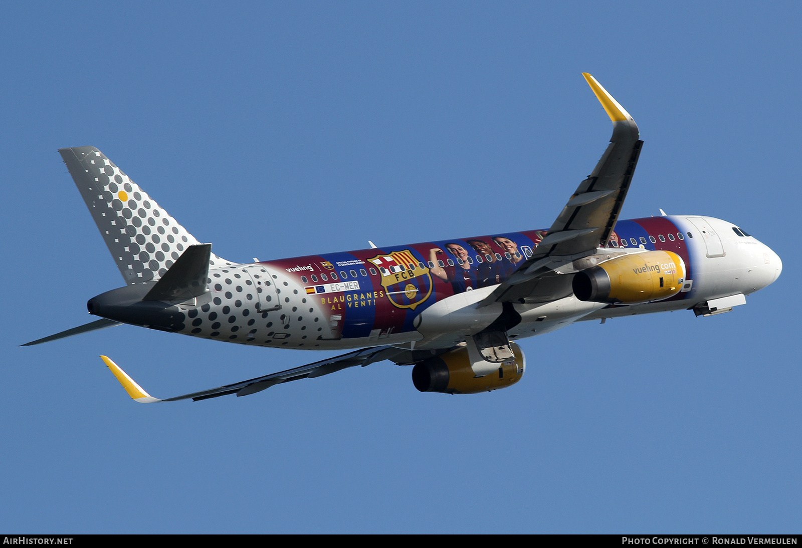 Aircraft Photo of EC-MER | Airbus A320-232 | Vueling Airlines | AirHistory.net #722837