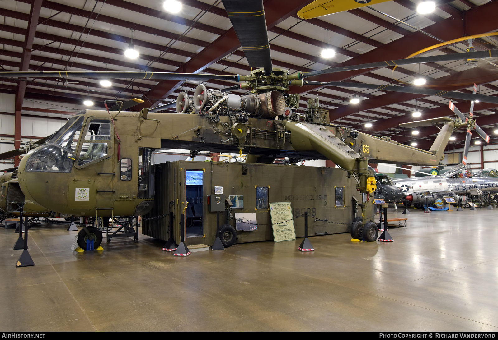Aircraft Photo of 69-18465 / 18465 | Sikorsky CH-54B Tarhe (S-64B) | USA - Army | AirHistory.net #722987