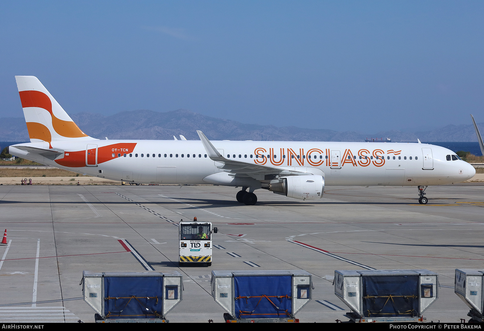 Aircraft Photo of OY-TCN | Airbus A321-211 | Sunclass Airlines | AirHistory.net #723029