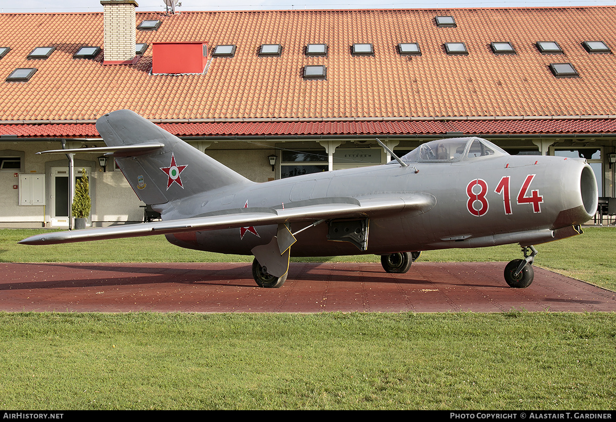 Aircraft Photo of 814 | Mikoyan-Gurevich MiG-15bis | Hungary - Air Force | AirHistory.net #723038