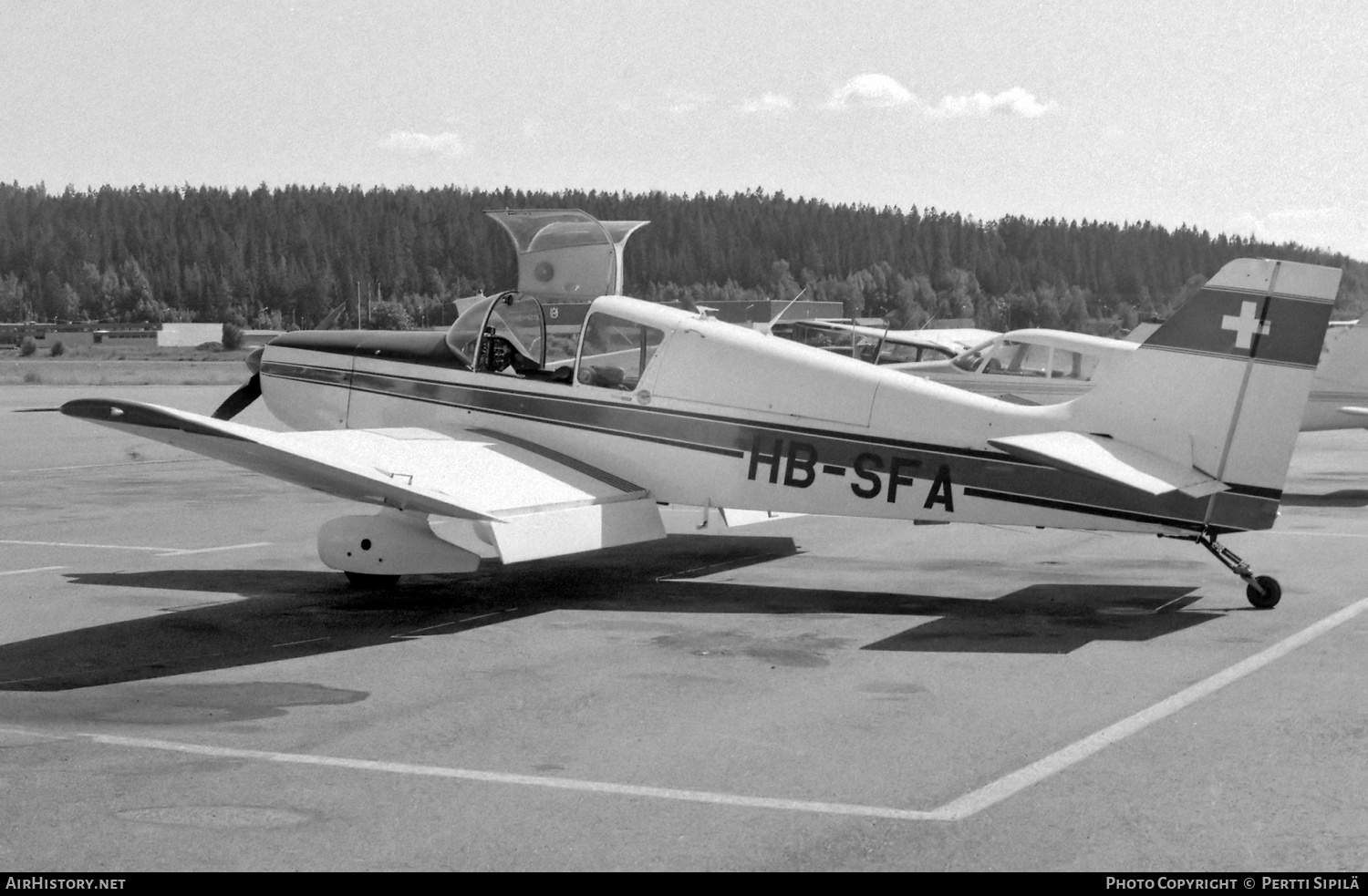 Aircraft Photo of HB-SFA | SAN Jodel D-140E Mousquetaire IV | AirHistory.net #723171