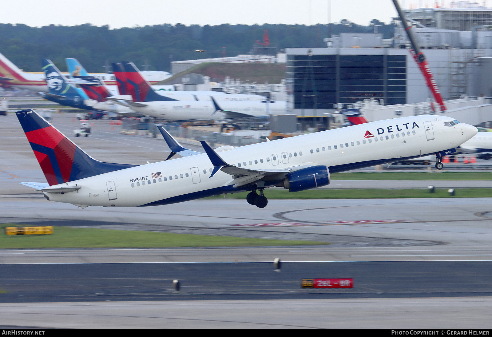 Aircraft Photo of N954DZ | Boeing 737-9GP/ER | Delta Air Lines | AirHistory.net #723182