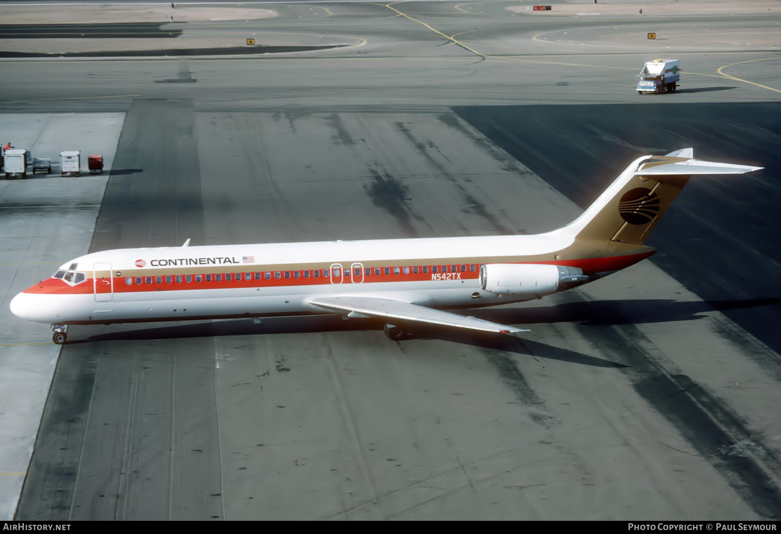 Aircraft Photo of N542TX | McDonnell Douglas DC-9-32 | Continental Airlines | AirHistory.net #723223