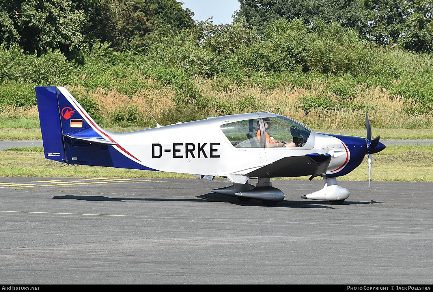 Aircraft Photo of D-ERKE | Robin DR-400-140B Major | AirHistory.net #723242