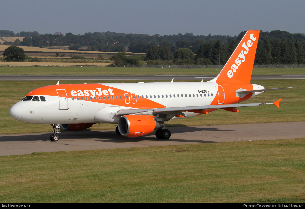 Aircraft Photo of G-EZDJ | Airbus A319-111 | EasyJet | AirHistory.net #723248