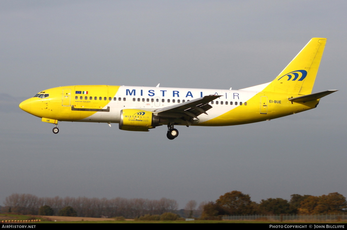 Aircraft Photo of EI-BUE | Boeing 737-348 | Mistral Air | AirHistory.net #723258