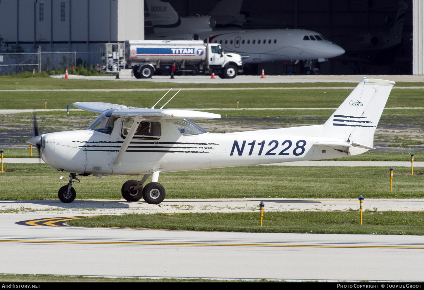 Aircraft Photo of N11228 | Cessna 150L | AirHistory.net #723379