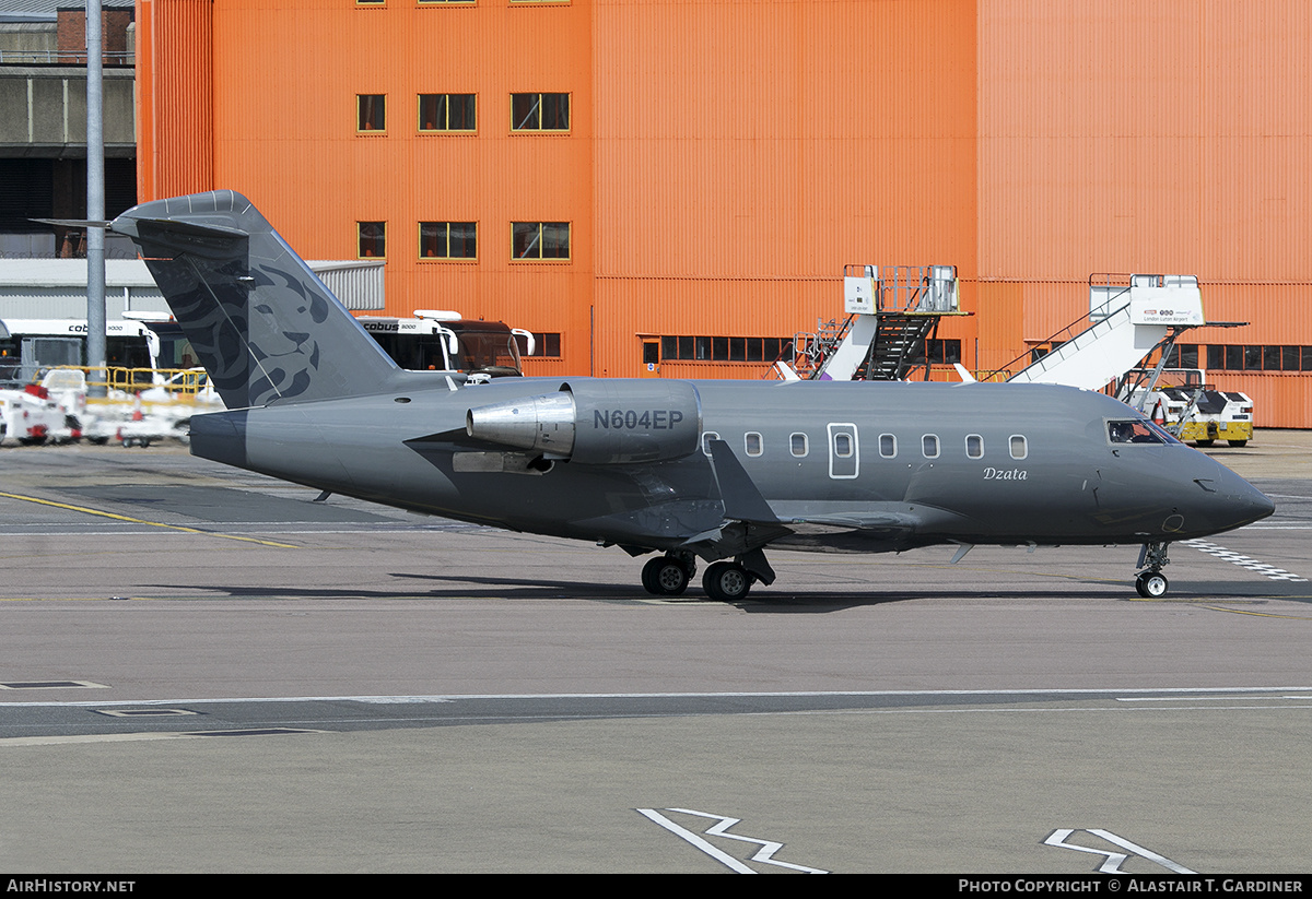 Aircraft Photo of N604EP | Bombardier Challenger 604 (CL-600-2B16) | AirHistory.net #723482