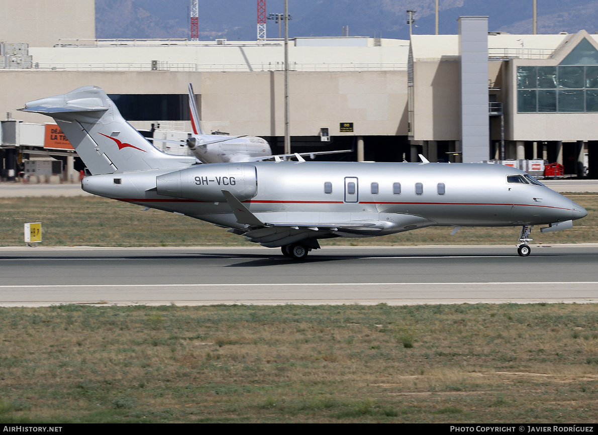Aircraft Photo of 9H-VCG | Bombardier Challenger 350 (BD-100-1A10) | VistaJet | AirHistory.net #723711