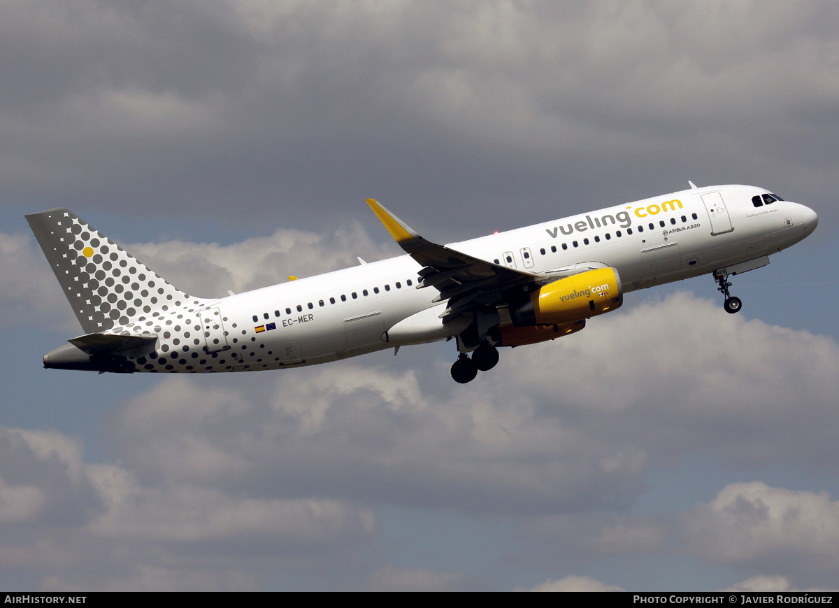 Aircraft Photo of EC-MER | Airbus A320-232 | Vueling Airlines | AirHistory.net #723744