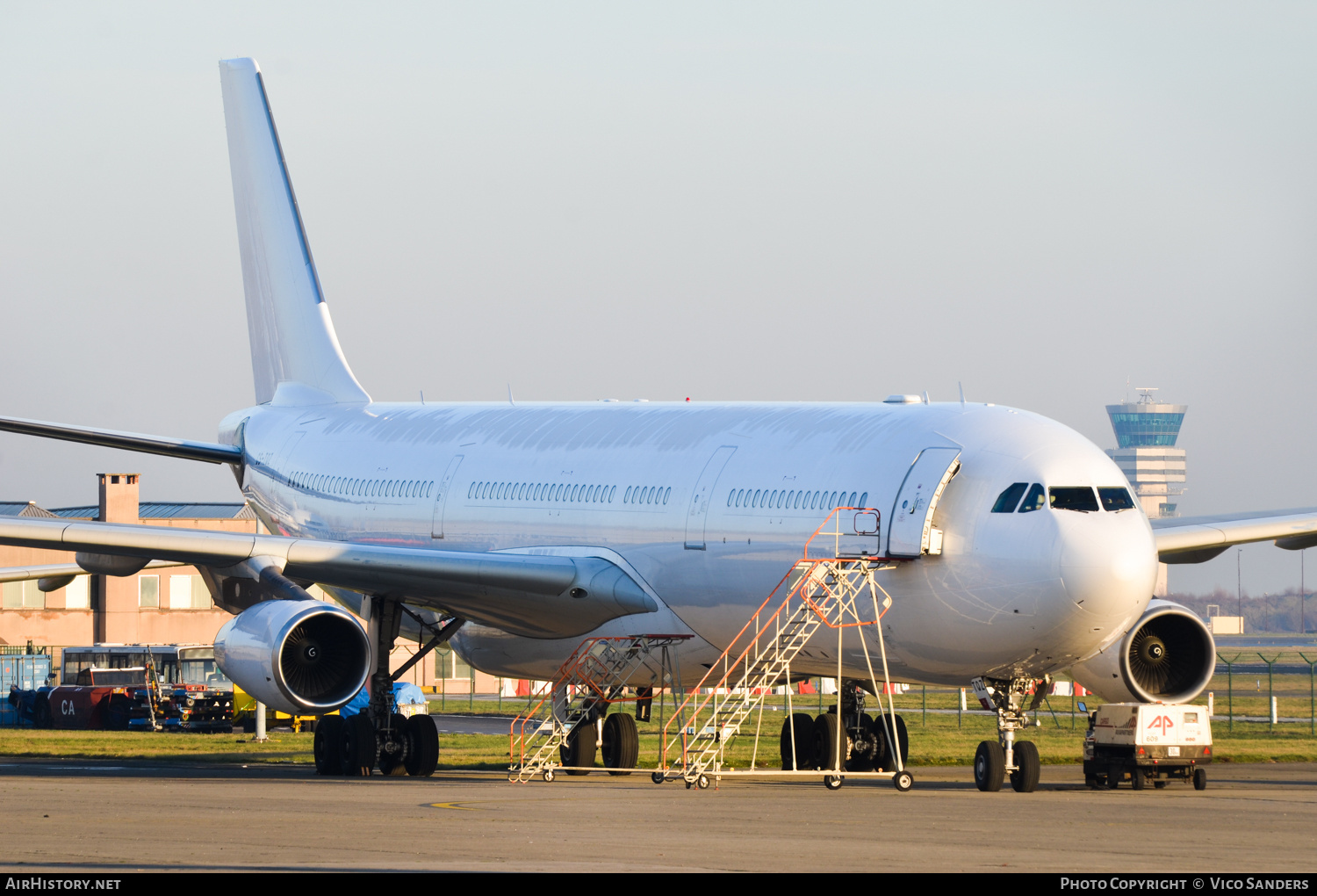 Aircraft Photo of CS-TQZ | Airbus A340-313X | AirHistory.net #723752