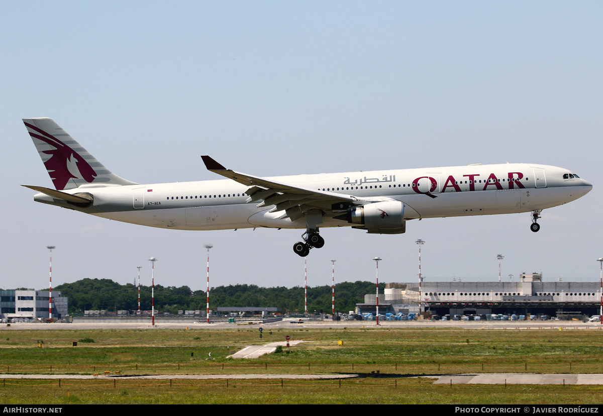 Aircraft Photo of A7-AEA | Airbus A330-302 | Qatar Airways | AirHistory.net #723754