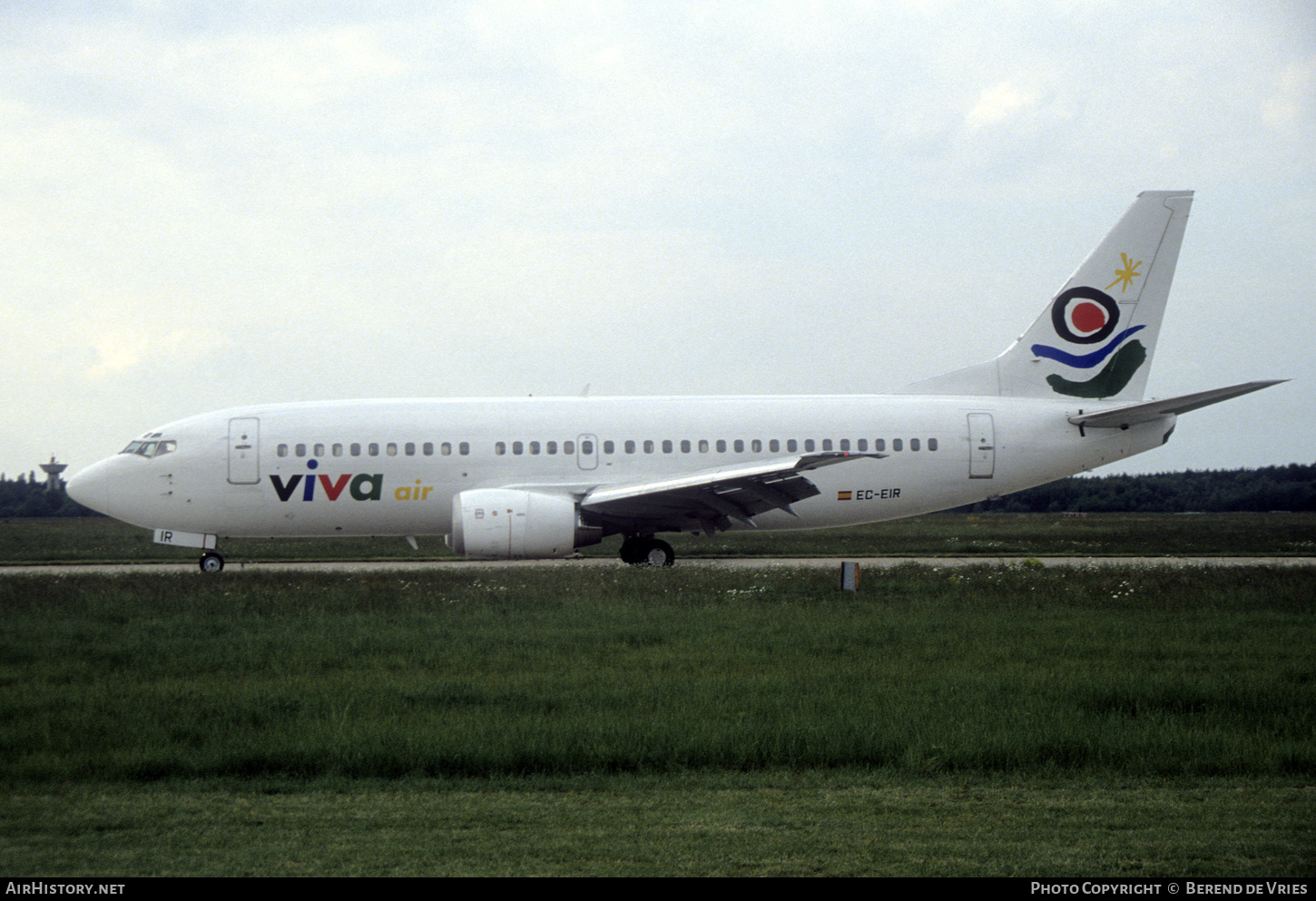 Aircraft Photo of EC-EIR | Boeing 737-3Q8 | Viva Air | AirHistory.net #723757
