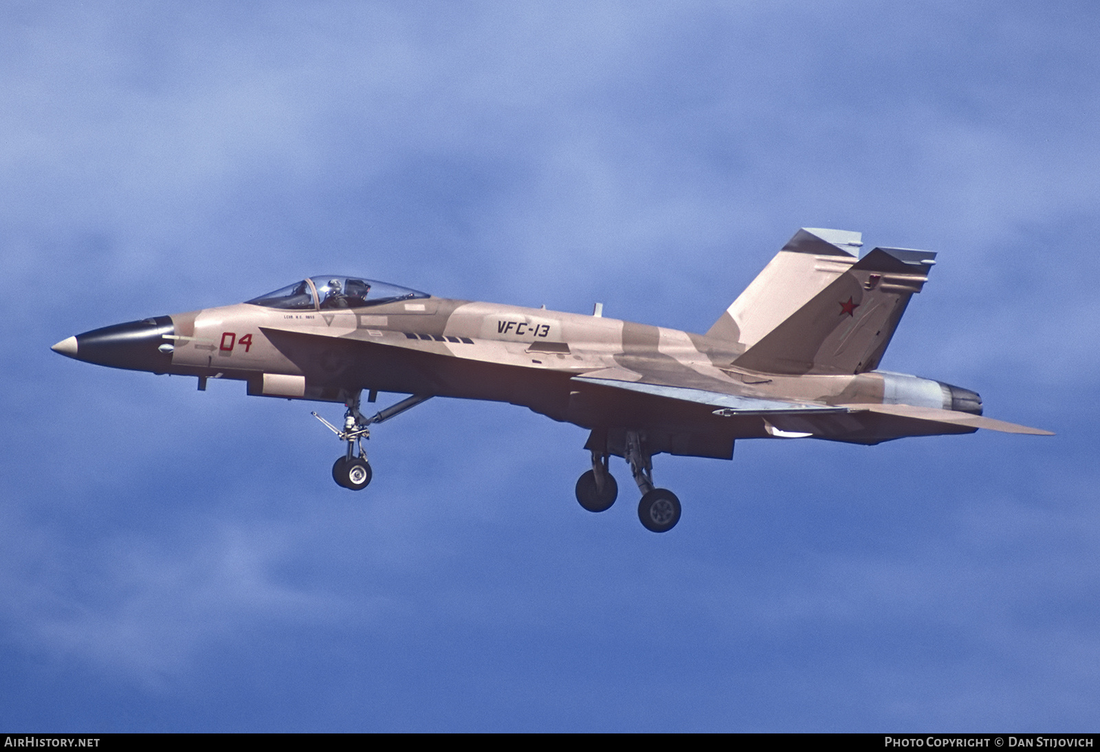 Aircraft Photo of 162407 | McDonnell Douglas F/A-18A Hornet | USA - Navy | AirHistory.net #723818