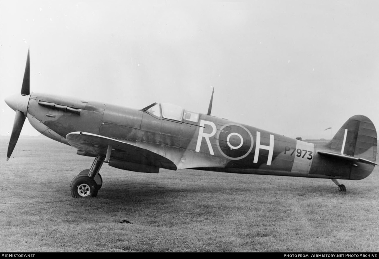 Aircraft Photo of P7973 | Supermarine 329 Spitfire Mk2A | UK - Air Force | AirHistory.net #723849