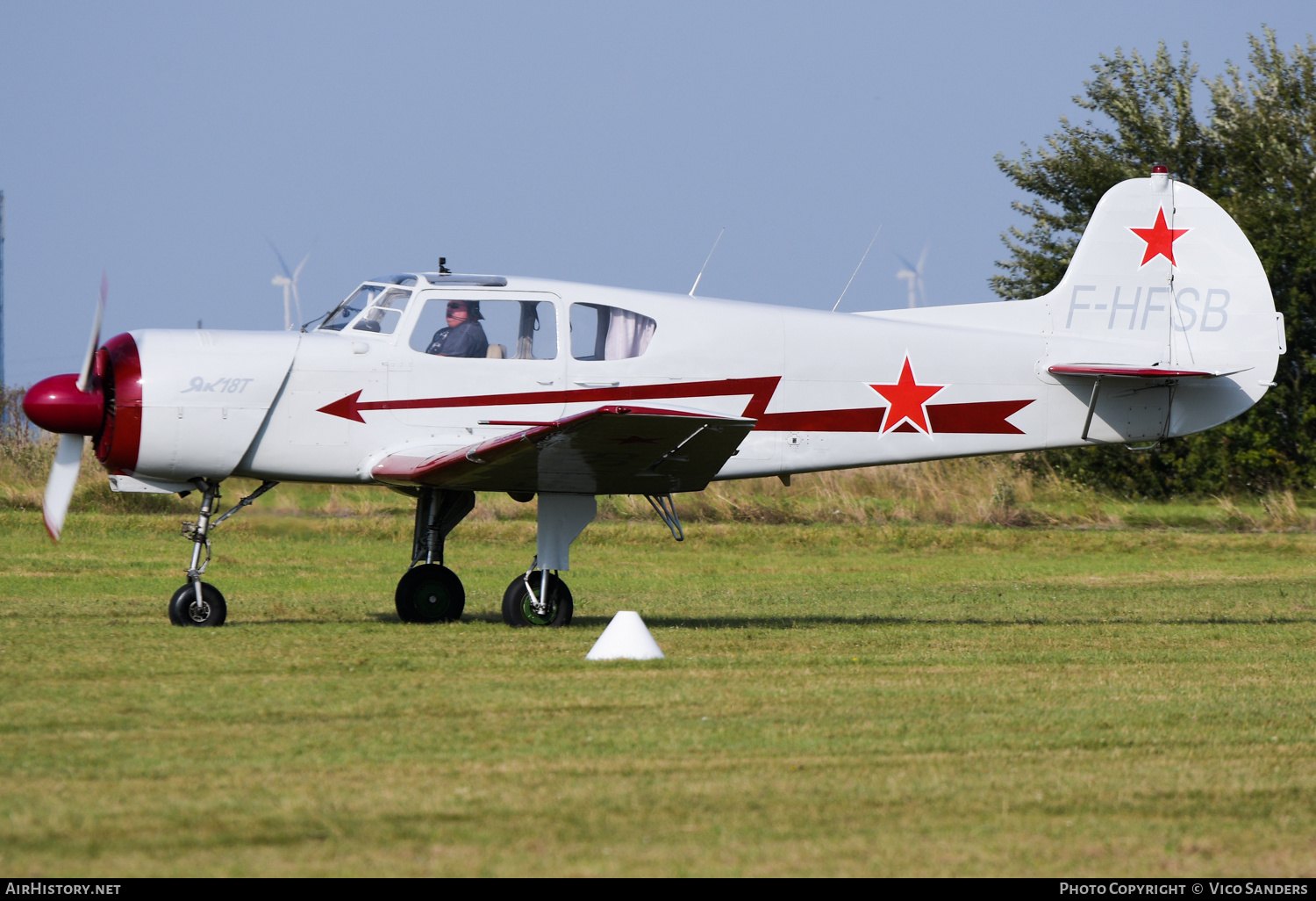 Aircraft Photo of F-HFSB | Yakovlev Yak-18T | AirHistory.net #723926