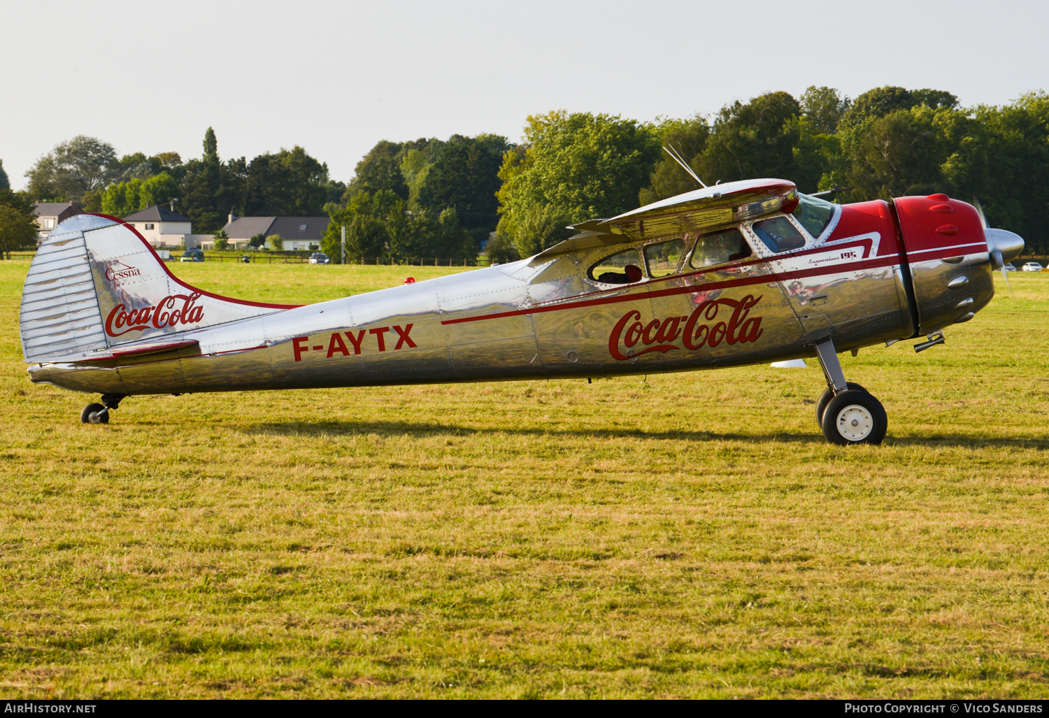 Aircraft Photo of F-AYTX | Cessna 195A | AirHistory.net #723928