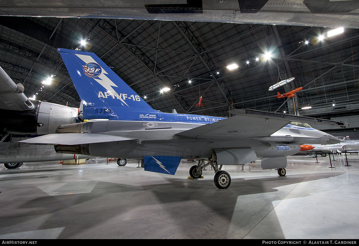 Aircraft Photo of 75-0750 / AF75-750 | General Dynamics NF-16A/AFTI Fighting Falcon | USA - Air Force | AirHistory.net #724042