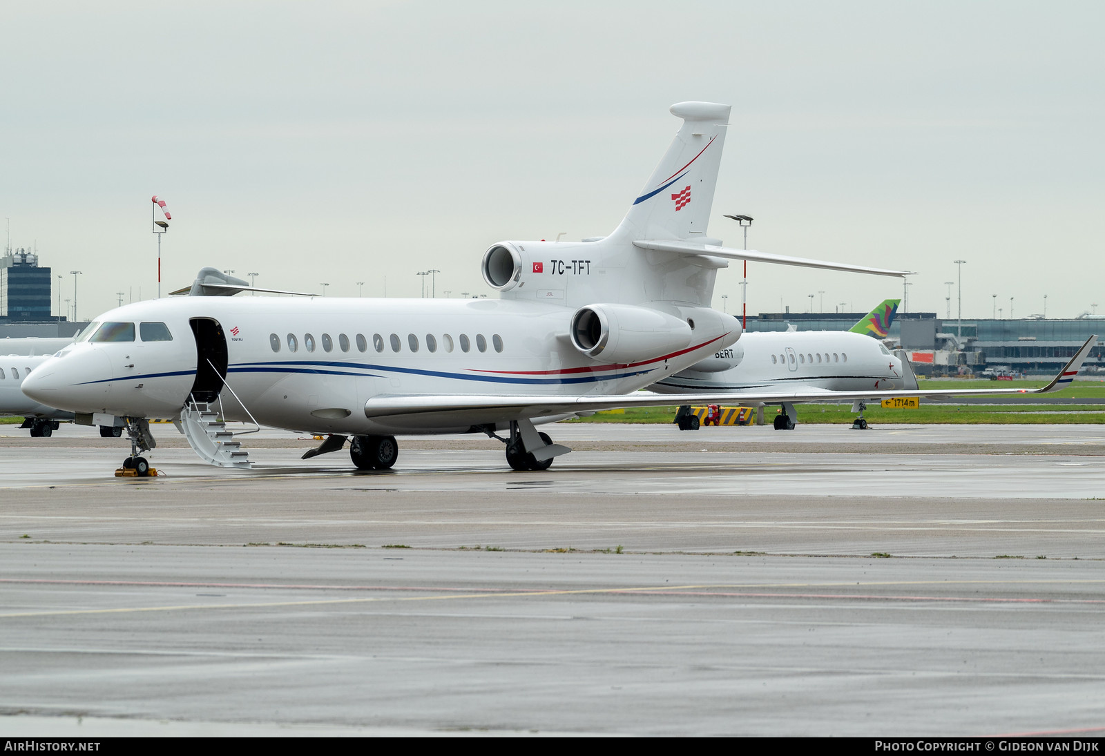 Aircraft Photo of TC-TFT | Dassault Falcon 7X | Tosyalı Holding | AirHistory.net #724057