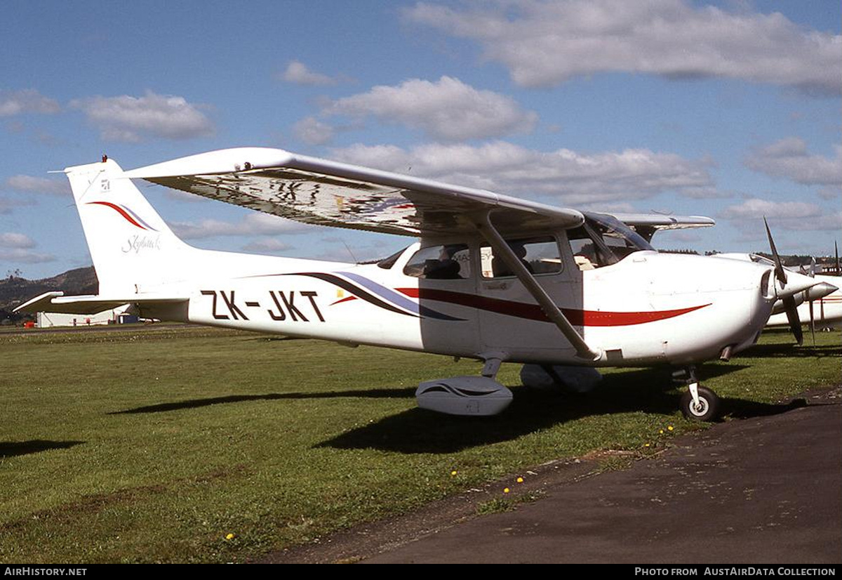 Aircraft Photo of ZK-JKT | Cessna 172R Skyhawk | AirHistory.net #724172