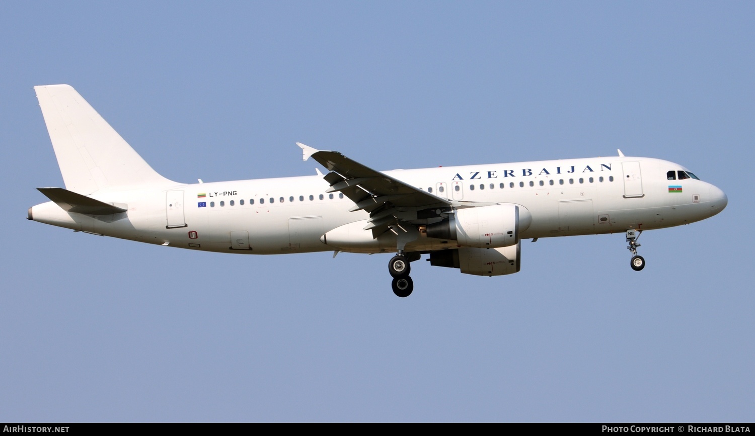 Aircraft Photo of LY-PNG | Airbus A320-216 | Azerbaijan Airlines - AZAL - AHY | AirHistory.net #724279