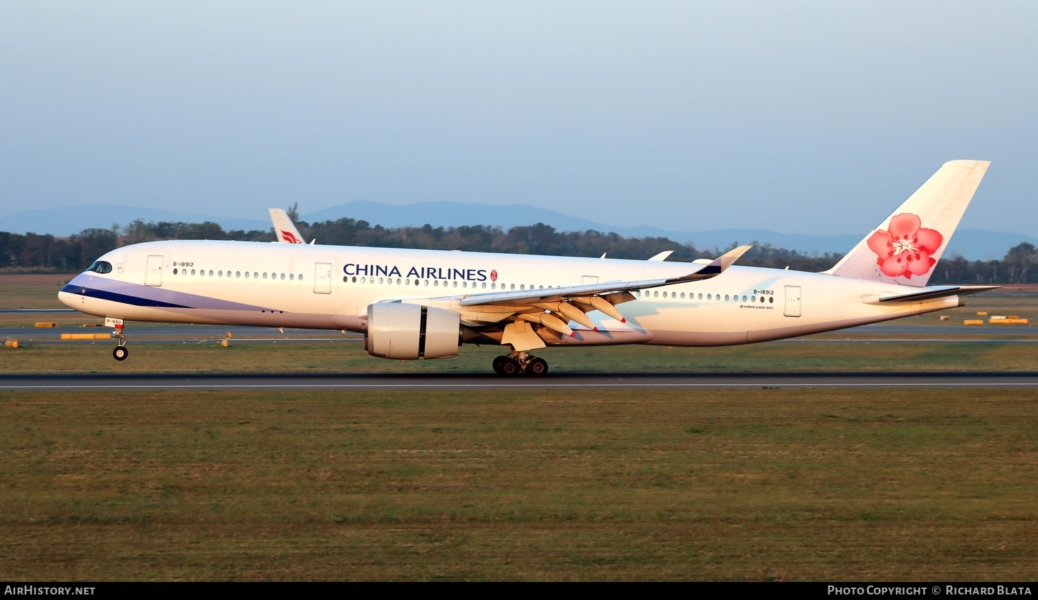 Aircraft Photo of B-18912 | Airbus A350-941 | China Airlines | AirHistory.net #724312