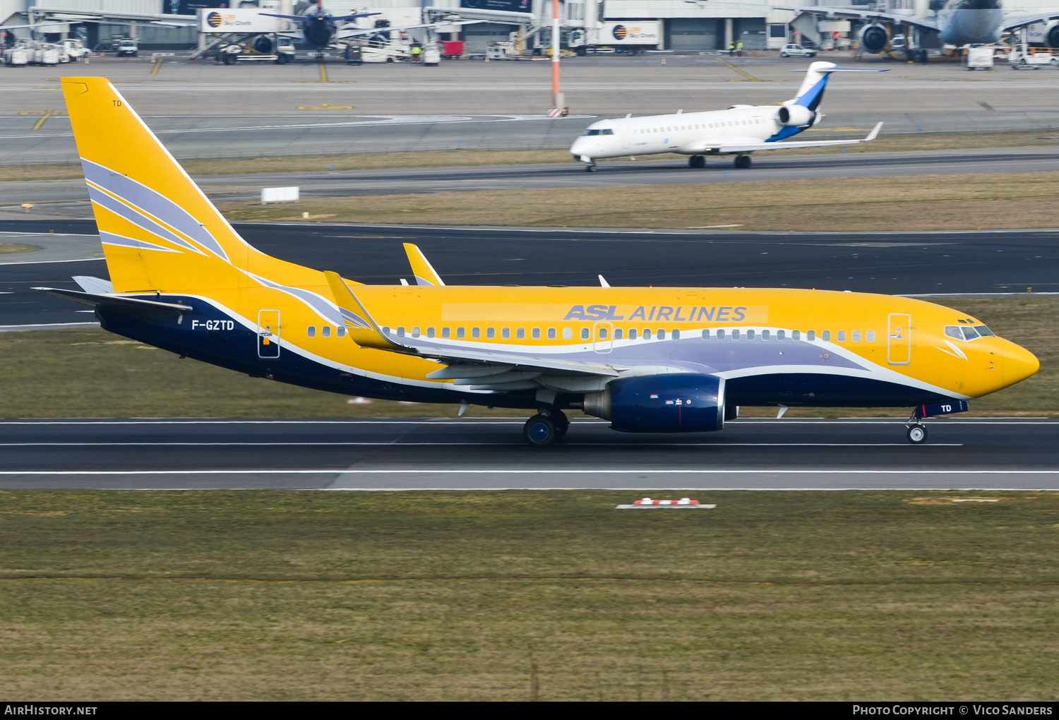Aircraft Photo of F-GZTD | Boeing 737-73V | ASL Airlines | AirHistory.net #724359