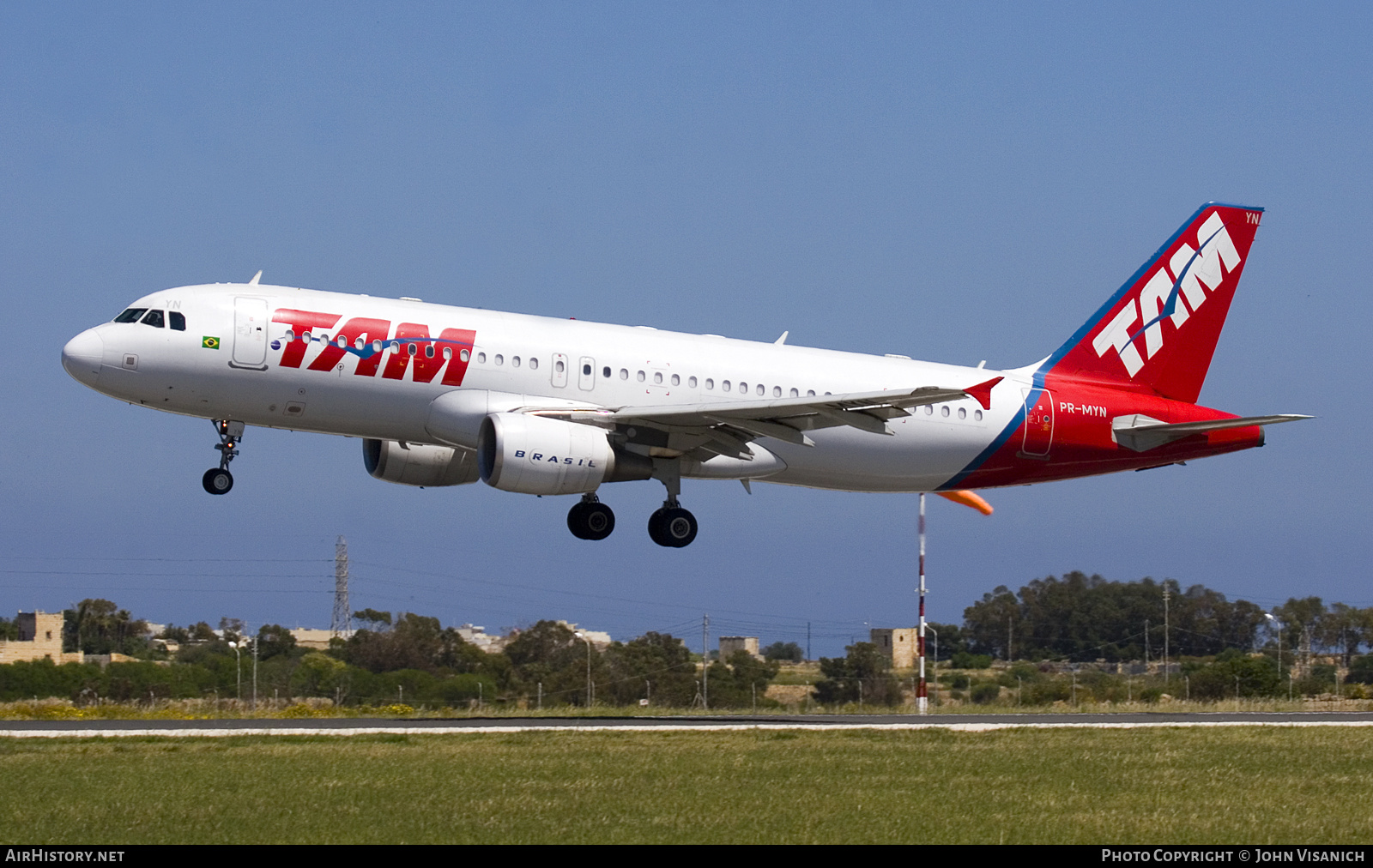 Aircraft Photo of PR-MYN | Airbus A320-214 | TAM Linhas Aéreas | AirHistory.net #724390