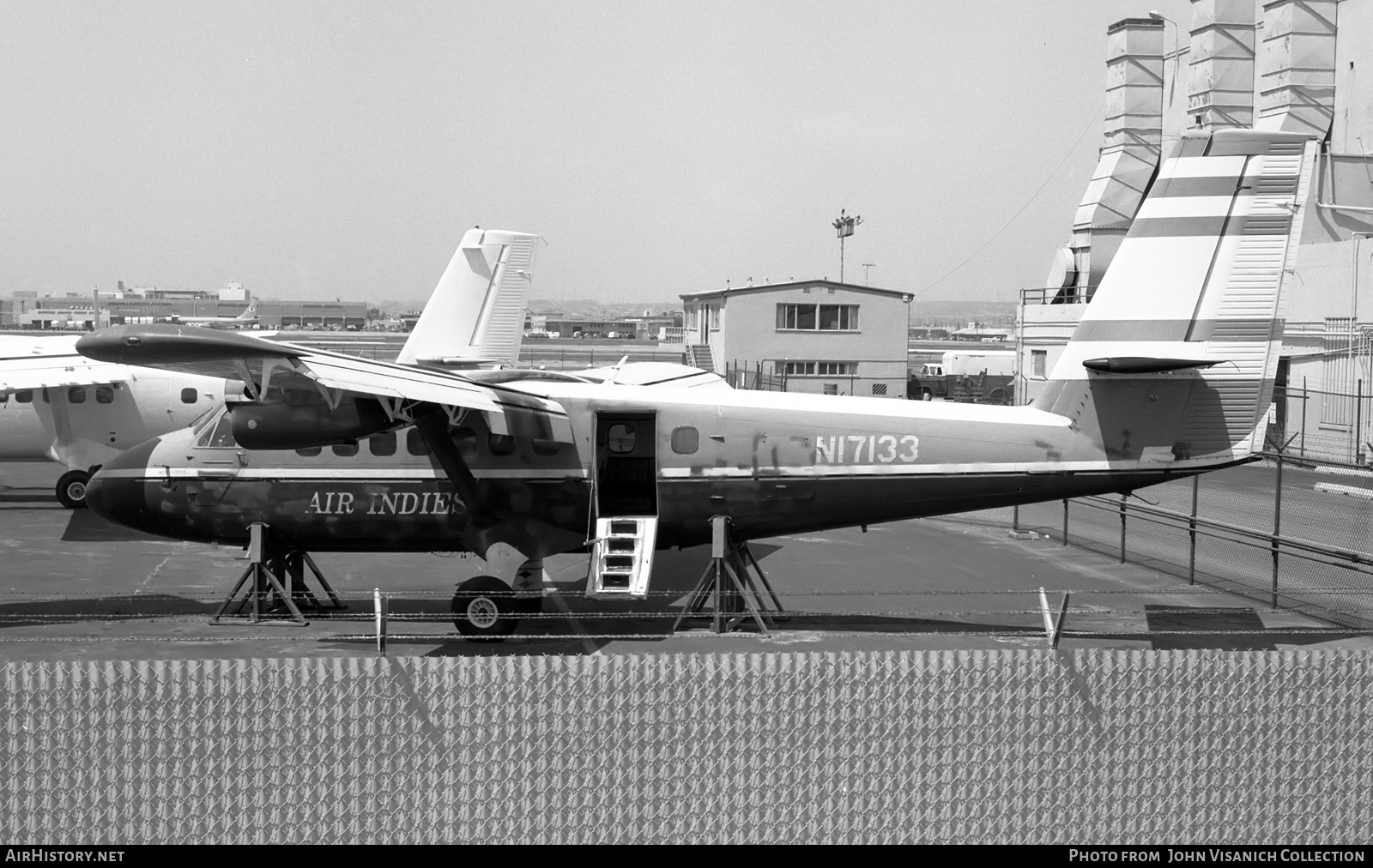 Aircraft Photo of N17133 | De Havilland Canada DHC-6-100 Twin Otter | Air Indies | AirHistory.net #724391