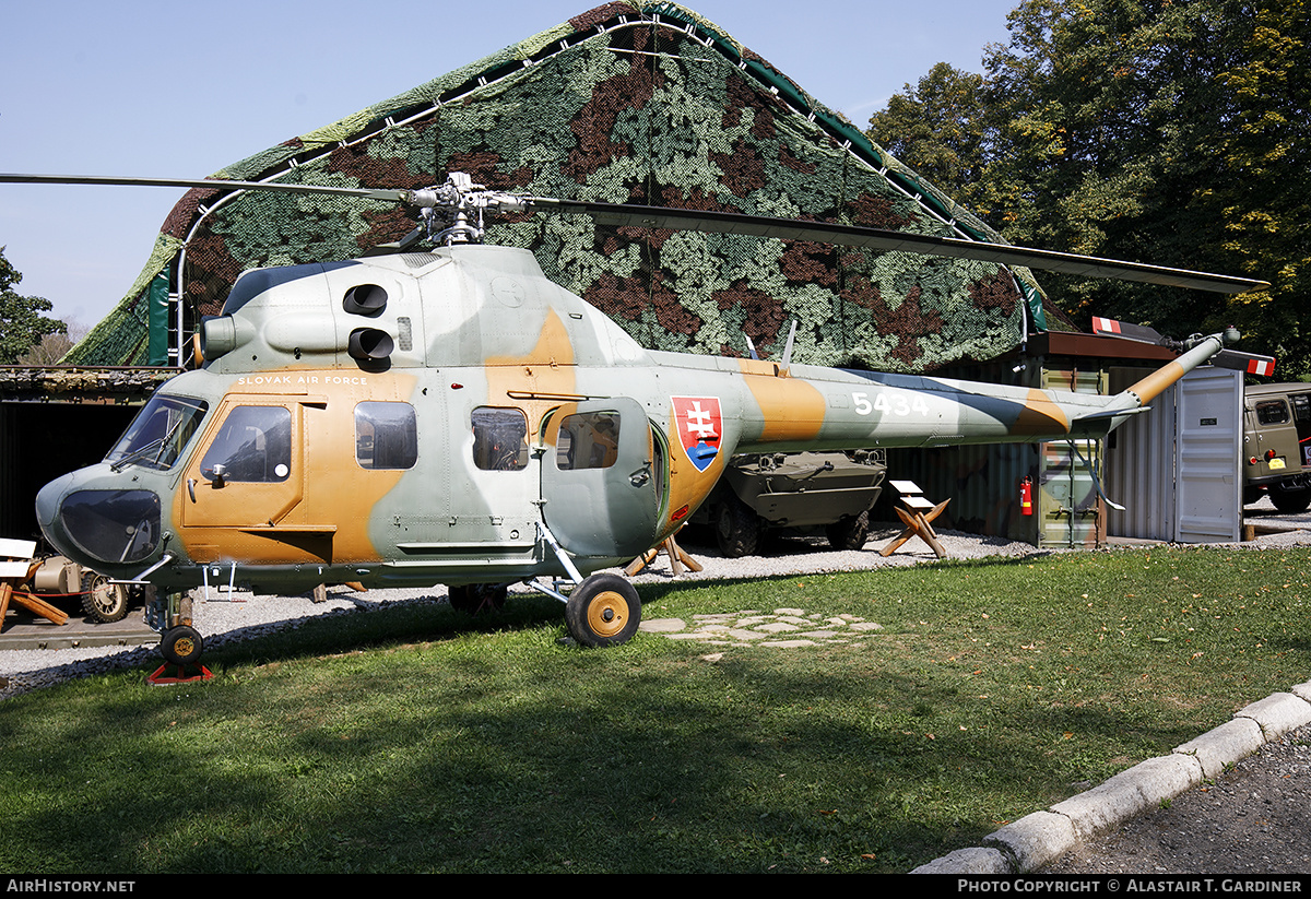 Aircraft Photo of 5434 | Mil Mi-2 | Slovakia - Air Force | AirHistory.net #724499