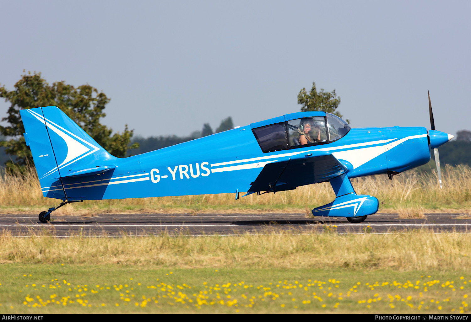 Aircraft Photo of G-YRUS | Jodel D-140E Mousquetaire IV | AirHistory.net #724559