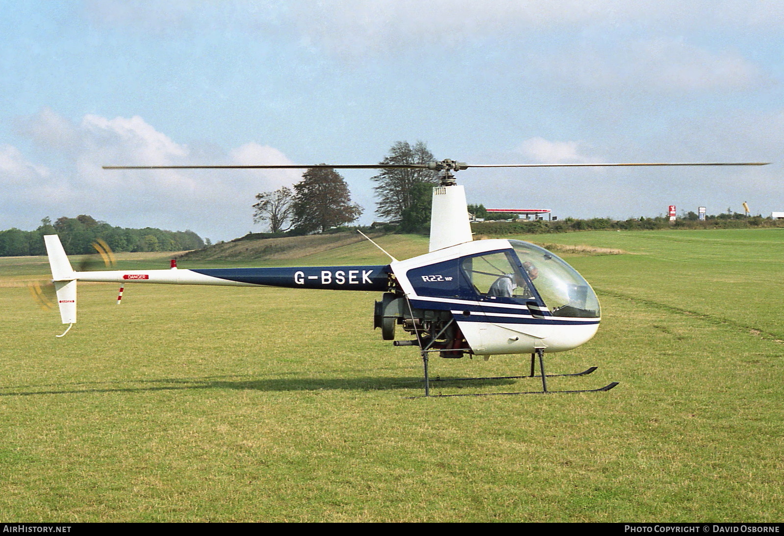 Aircraft Photo of G-BSEK | Robinson R-22HP | AirHistory.net #724872