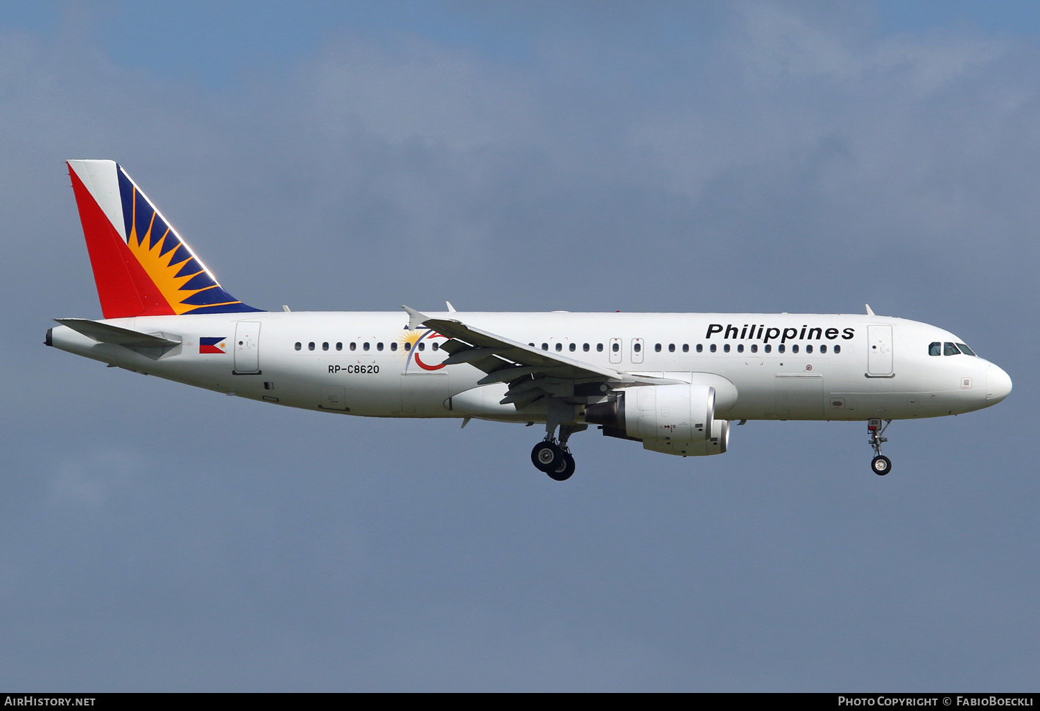 Aircraft Photo of RP-C8620 | Airbus A320-214 | Philippine Airlines | AirHistory.net #724954