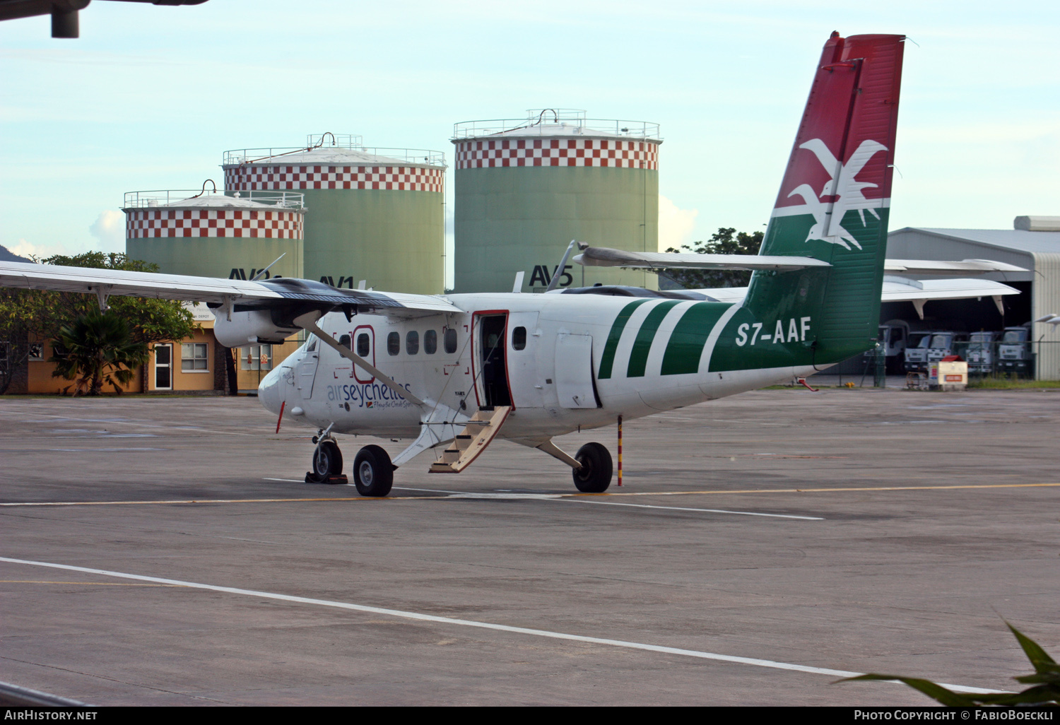 Aircraft Photo of S7-AAF | De Havilland Canada DHC-6-300 Twin Otter | Air Seychelles | AirHistory.net #725027