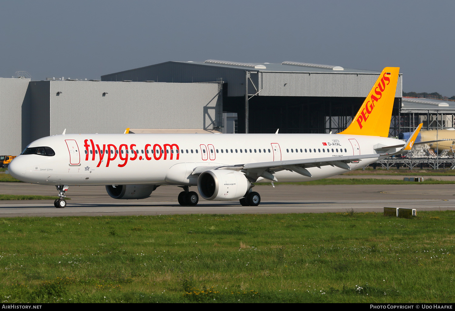 Aircraft Photo of D-AYAL / TC-RFE | Airbus A321-251NX | Pegasus Airlines | AirHistory.net #725112