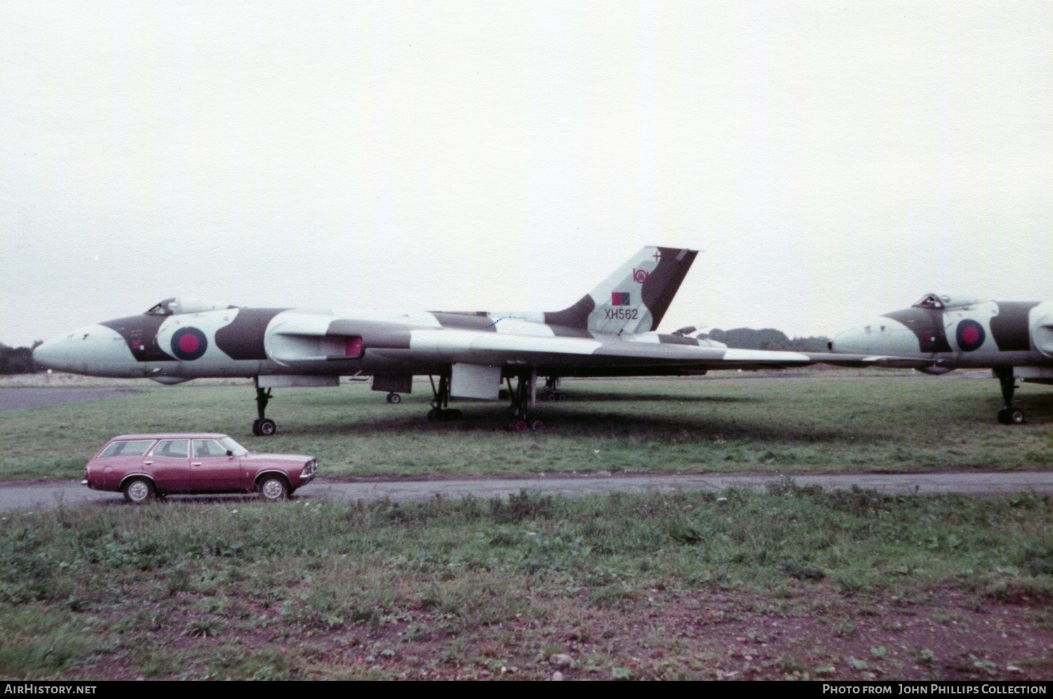 Aircraft Photo of XH562 / 8758M | Avro 698 Vulcan B.2 | UK - Air Force | AirHistory.net #725141