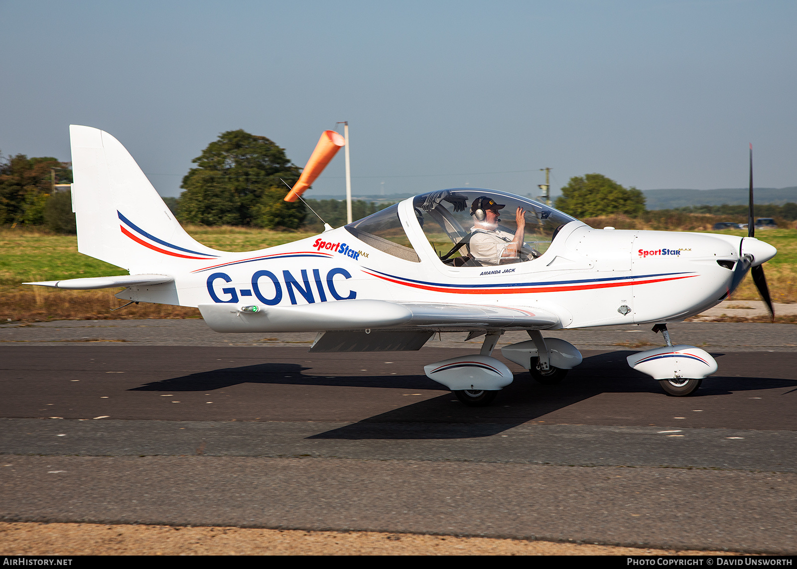 Aircraft Photo of G-ONIC | Evektor-Aerotechnik SportStar MAX | AirHistory.net #725151