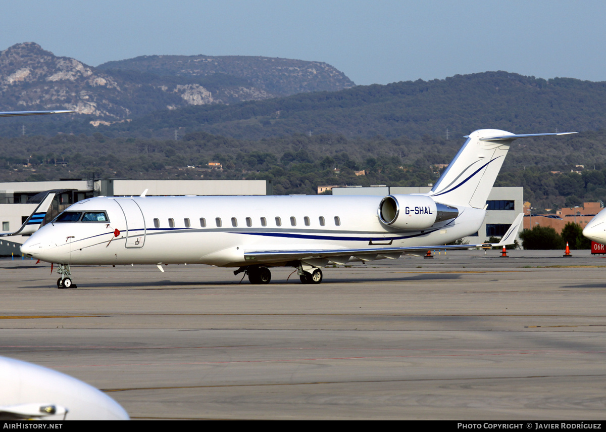 Aircraft Photo of G-SHAL | Bombardier Challenger 850 (CRJ-200SE/CL-600-2B19) | AirHistory.net #725176