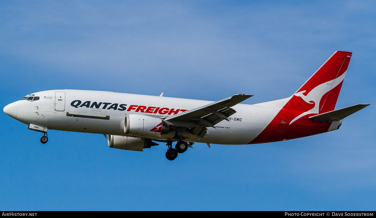 Aircraft Photo of VH-XMO | Boeing 737-376(SF) | Qantas Freight | AirHistory.net #725212