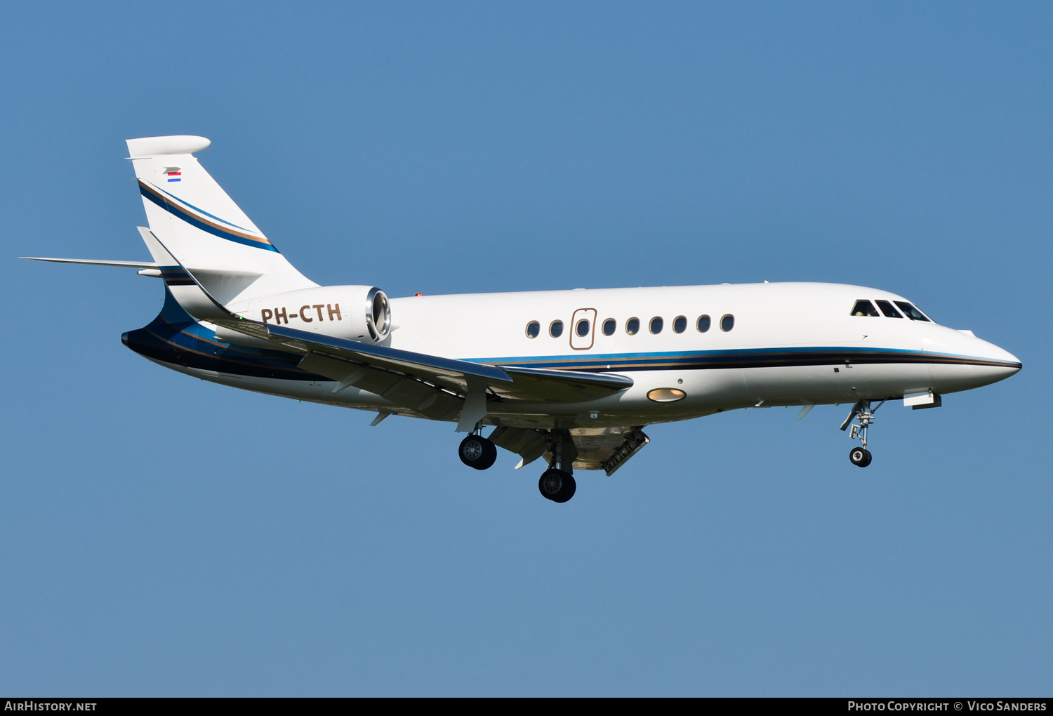 Aircraft Photo of PH-CTH | Dassault Falcon 2000LX | AirHistory.net #725249