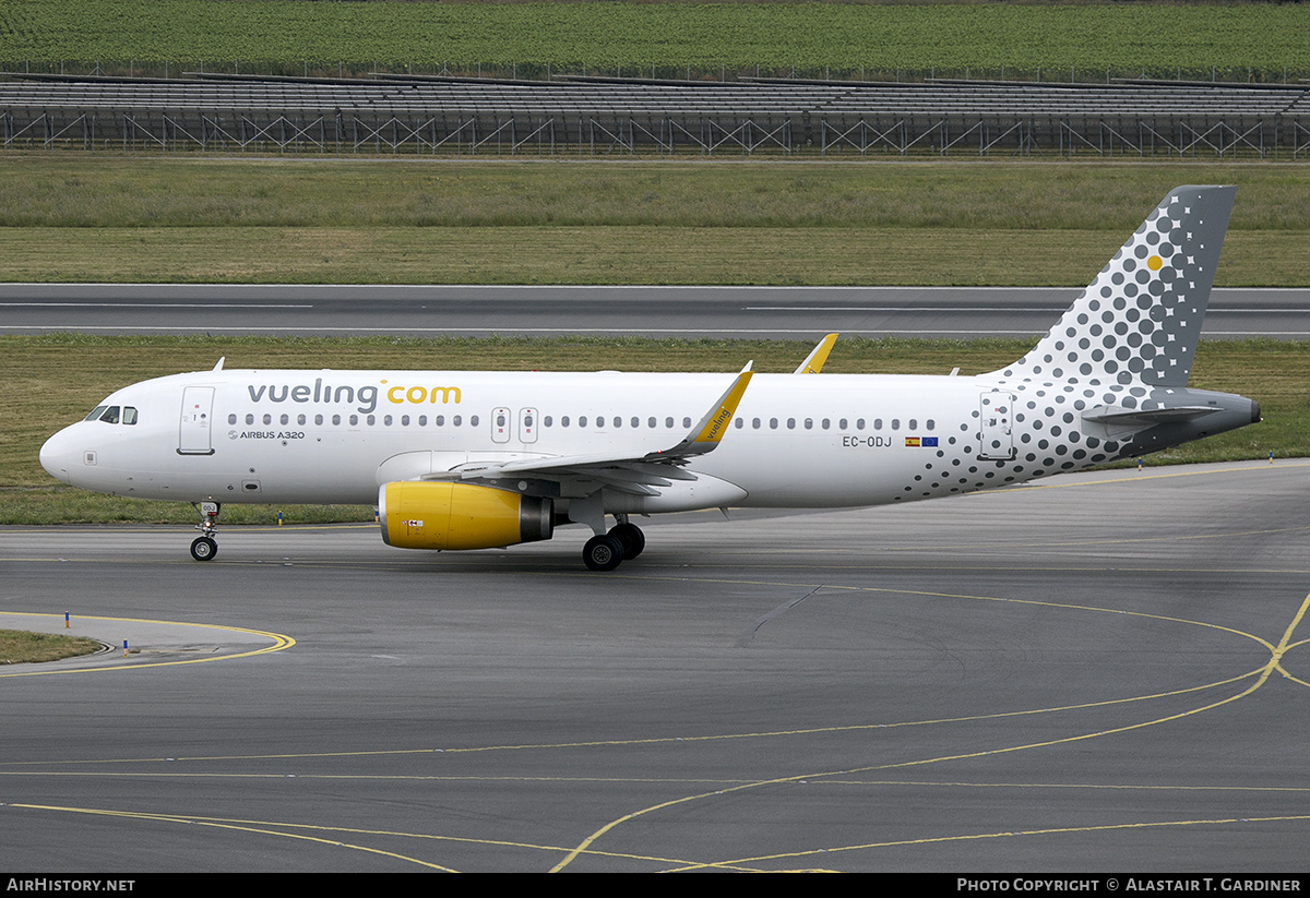 Aircraft Photo of EC-ODJ | Airbus A320-232 | Vueling Airlines | AirHistory.net #725271