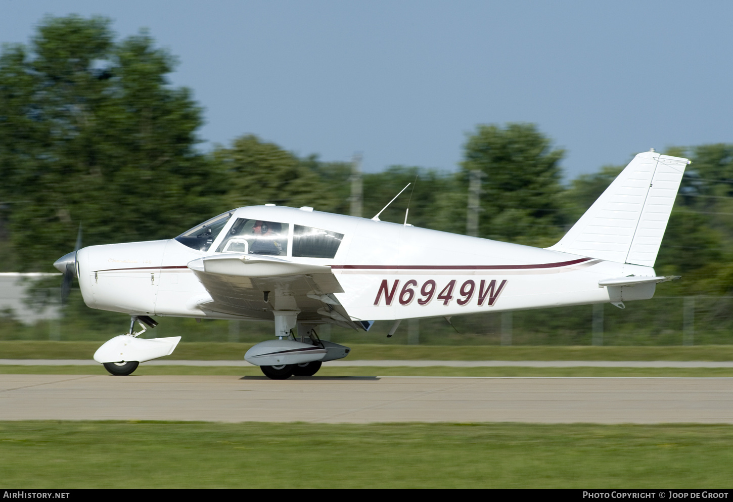 Aircraft Photo of N6949W | Piper PA-28-140 Cherokee | AirHistory.net #725341