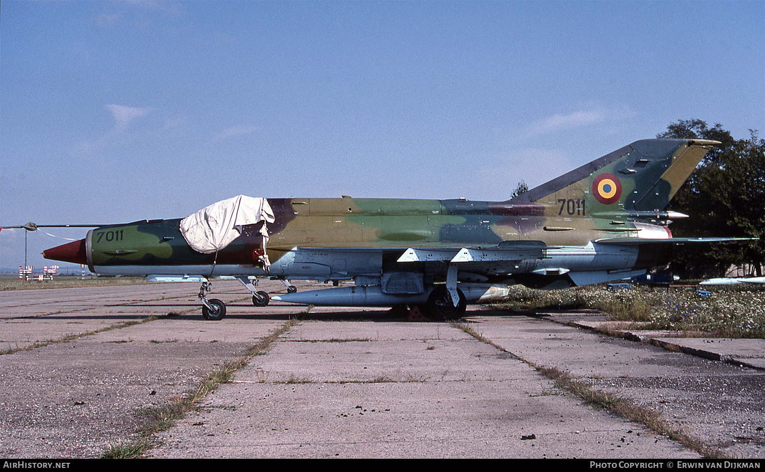 Aircraft Photo of 7011 | Mikoyan-Gurevich MiG-21MF-75 Lancer A | Romania - Air Force | AirHistory.net #725345