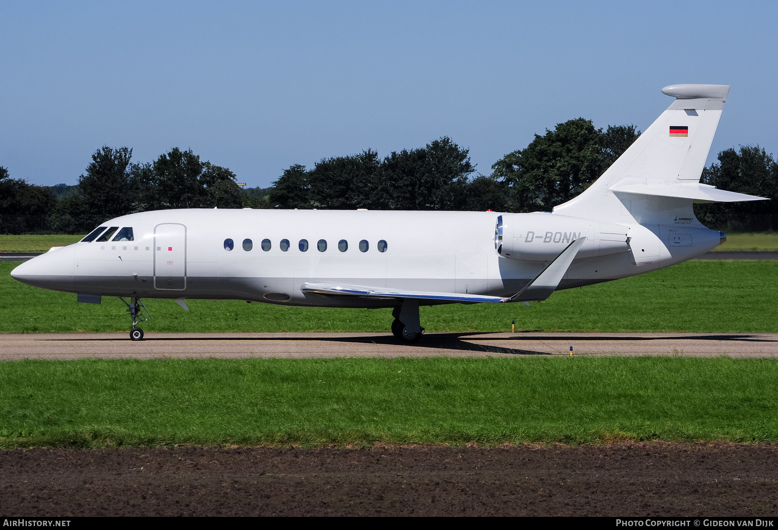 Aircraft Photo of D-BONN | Dassault Falcon 2000LX | AirHistory.net #725533