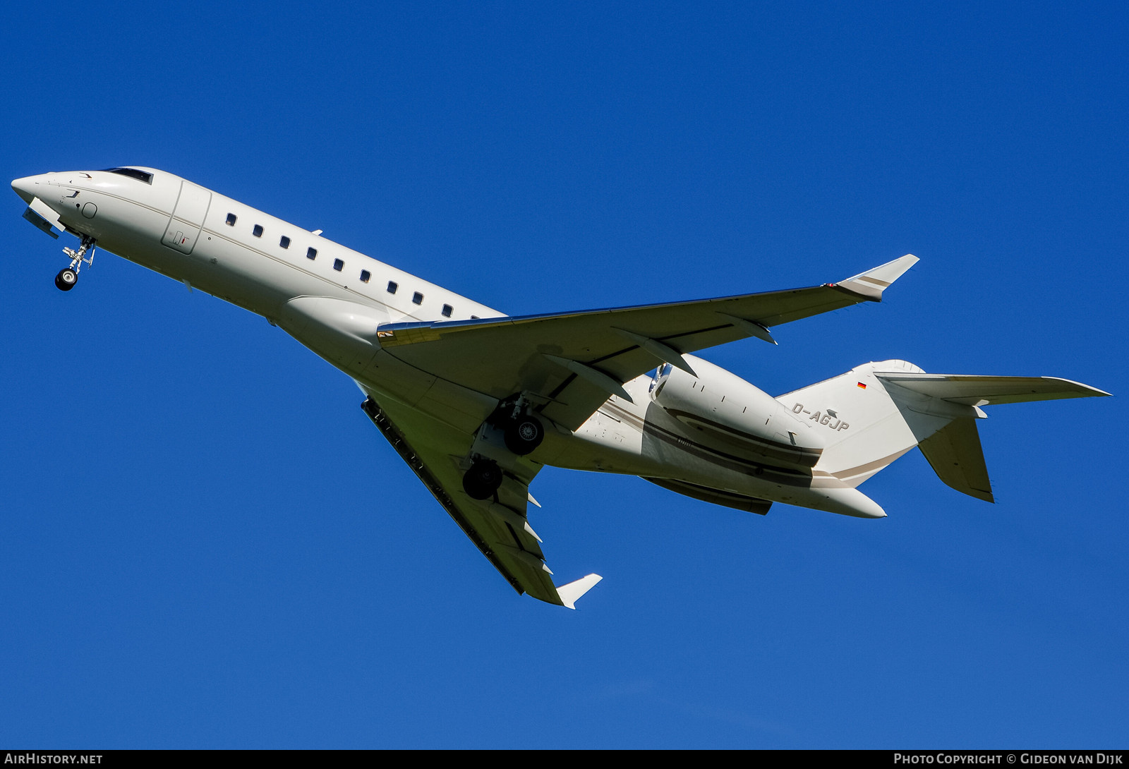 Aircraft Photo of D-AGJP | Bombardier Global 6000 (BD-700-1A10) | AirHistory.net #725553